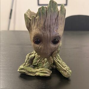 Groot Planter Pot